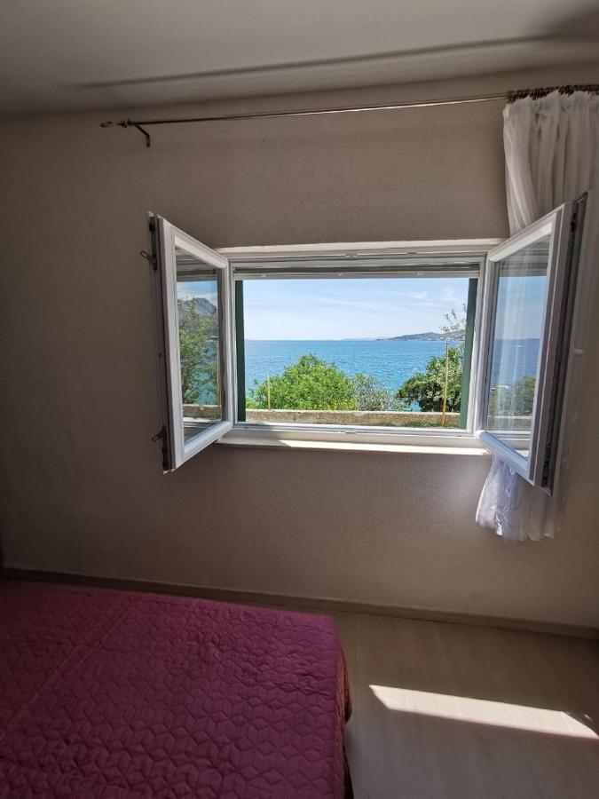 Apartment Nera Оміш Екстер'єр фото